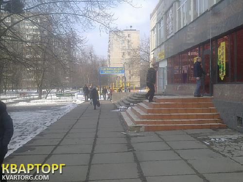 Sell shop. Киев, Кибальчича/ Ватутина — photo 1