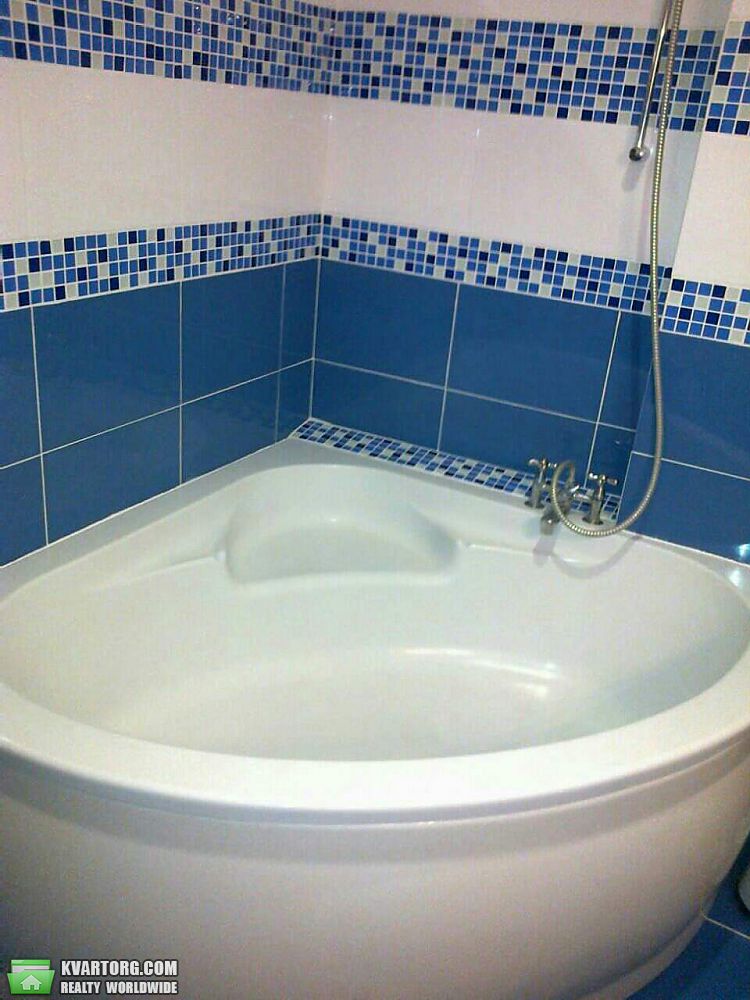 Rent out 3-room apartment. Киев,  Большая Васильковская — photo 2