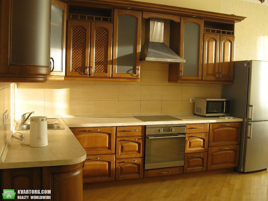 Rent out 2-room apartment. Киев,  Днепровская наб — photo 1