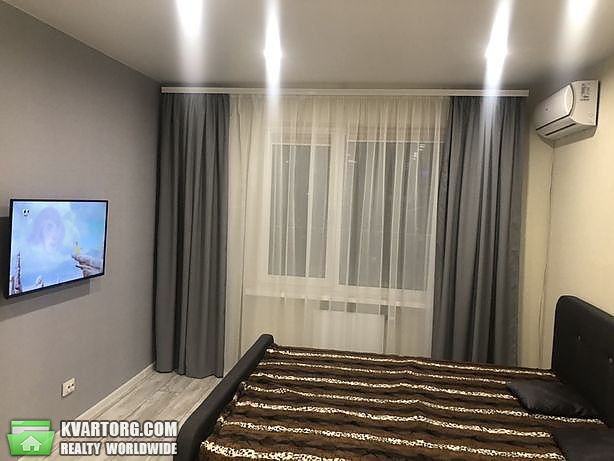 Rent out 1-room apartment. Киев,  Гмыри — photo 4