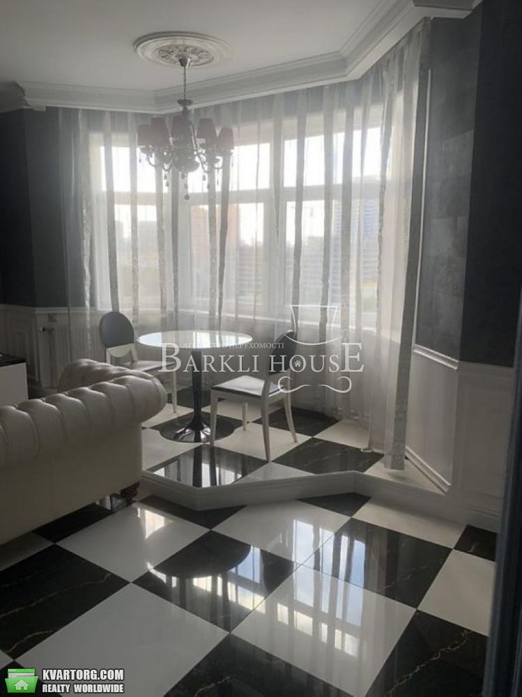 Rent out 2-room apartment. Киев, Коновальца — photo 2