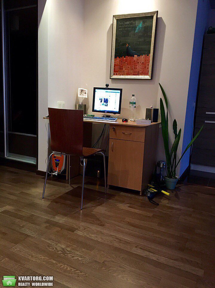 Rent out 2-room apartment. Киев,  Петрицкого — photo 2