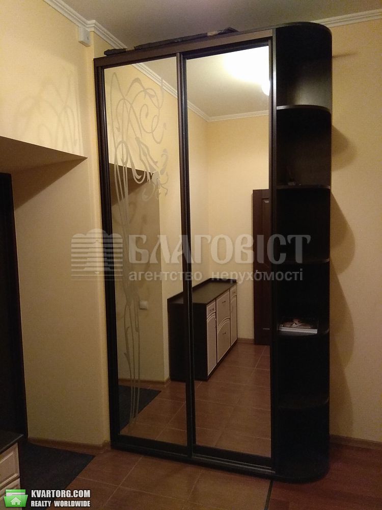 Rent out 1-room apartment. Киев,  Щорса — photo 8
