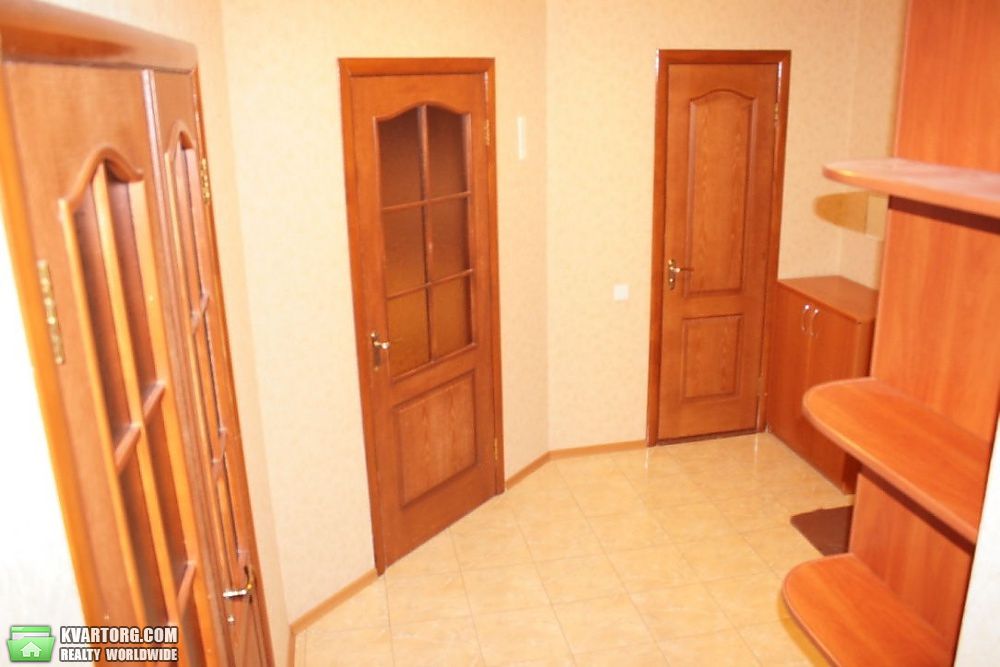 Rent out 2-room apartment. Киев,  Княжий Затон — photo 3