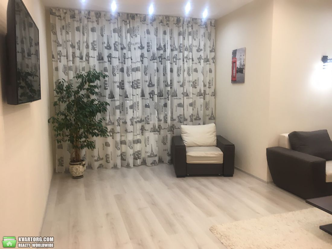 Rent out 2-room apartment. Киев,  Оболонский пр — photo 4
