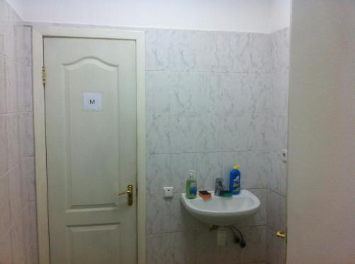 Rent out office. Киев, Межигорская — photo 3