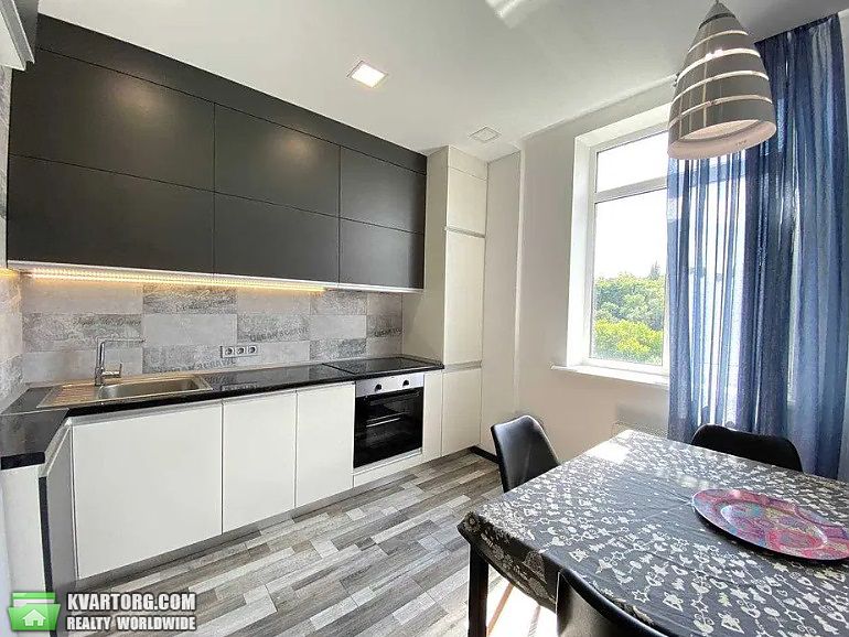 Sell 2-room apartment. Киев,  Ямская — photo 1