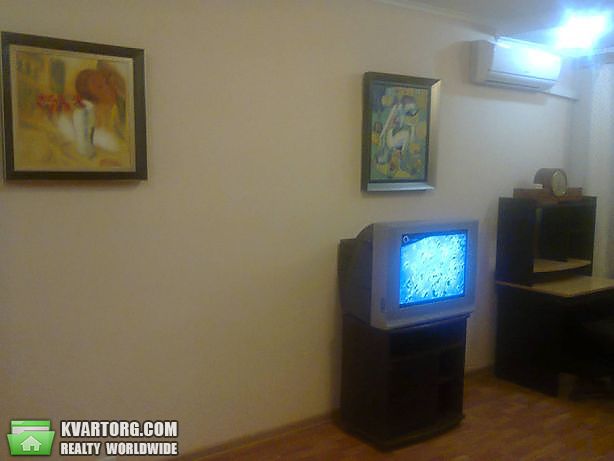 Rent out 1-room apartment. Киев,  Заболотного — photo 9