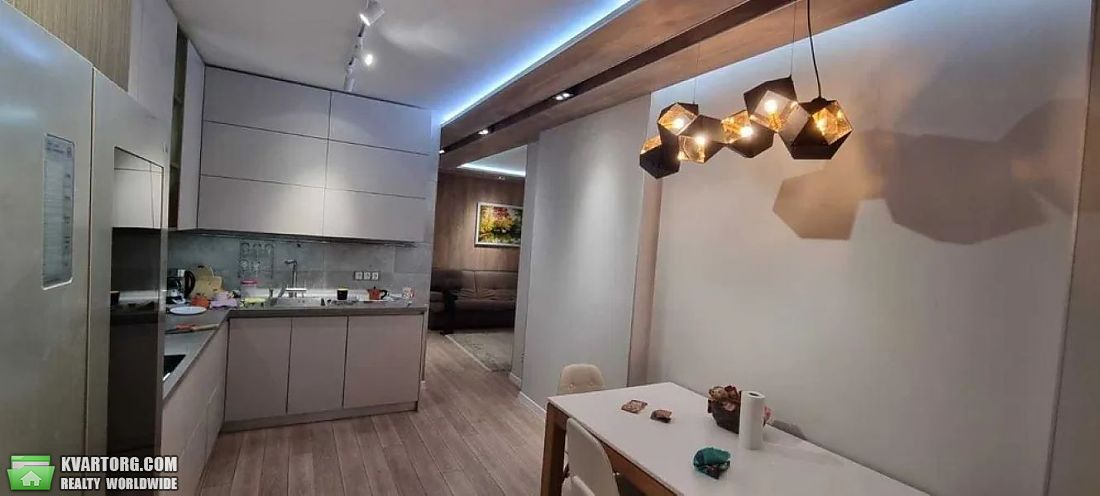 Rent out 2-room apartment. Киев,  Драгоманова — photo 3