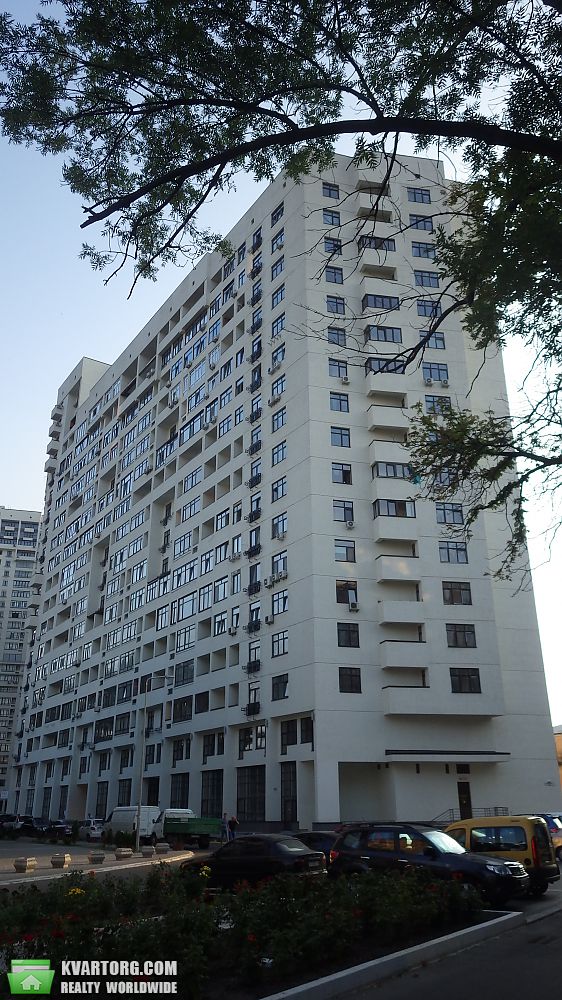 Sell 3-room apartment. Киев,  Щорса — photo 1