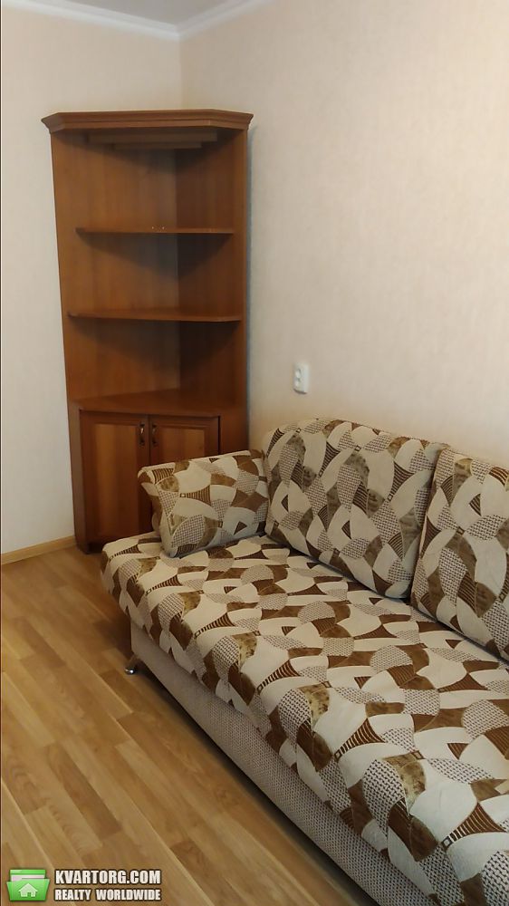 Rent out 1-room apartment. Киев,  Вернадского бул — photo 2