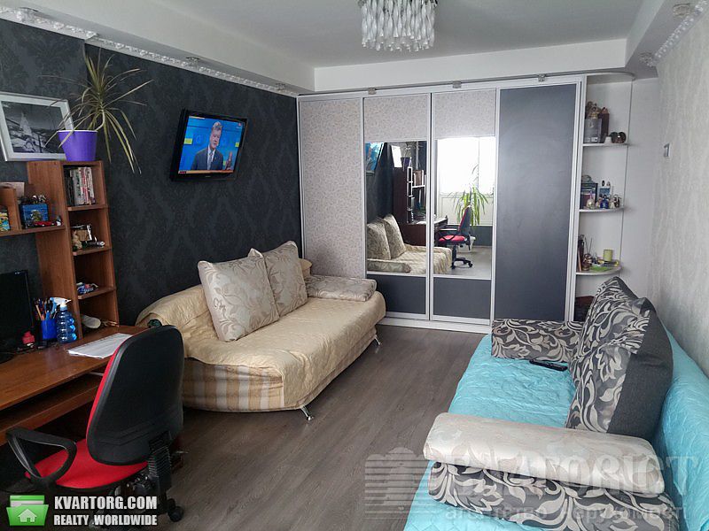Sell 2-room apartment. Киев,  Оболонский пр — photo 1