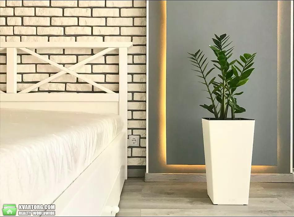 Rent out 1-room apartment. Киев,  Антоновича — photo 9