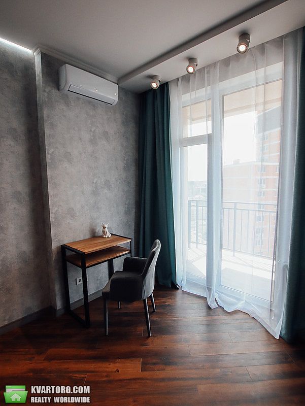 Rent out 2-room apartment. Киев, Тютюника Василия ул. — photo 6