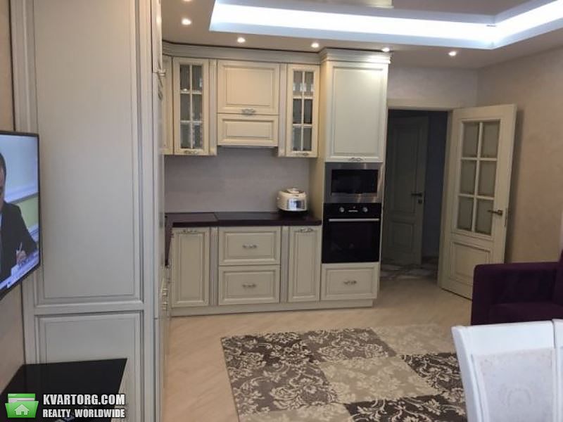 Sell 4-room apartment. Киев,  Драгоманова — photo 8