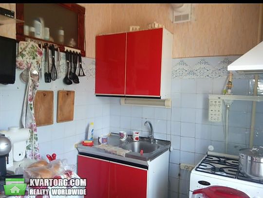 Sell 3-room apartment. Киев,  Почайнинская — photo 1