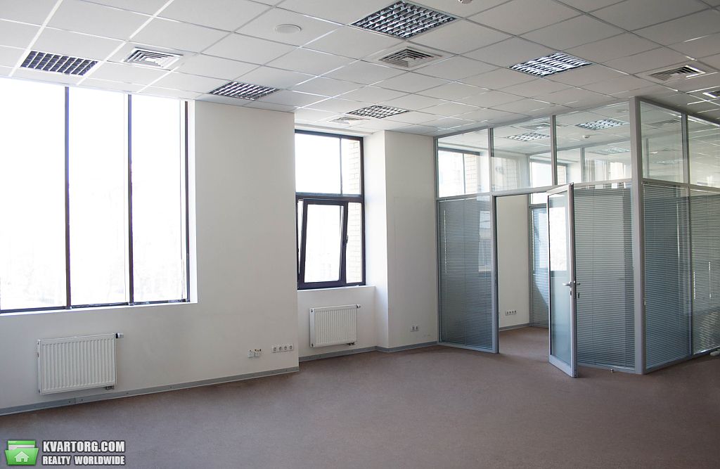 Rent out office. Киев, Жилянская — photo 5