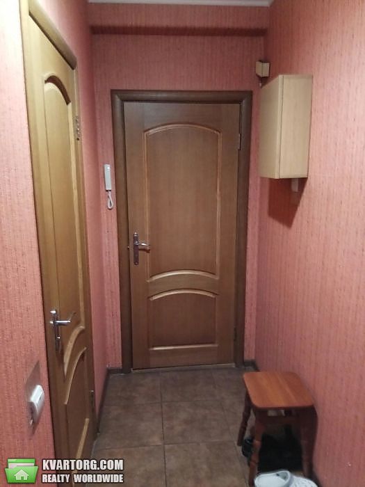 Sell 2-room apartment. Киев,  Автозаводская — photo 1