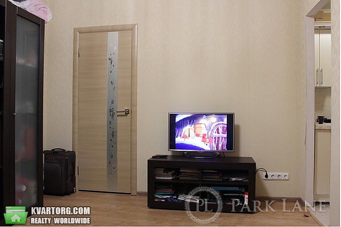 Sell 1-room apartment. Киев,  Уманская — photo 2