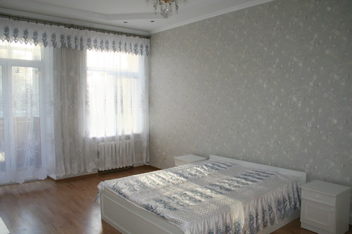 Rent out 3-room apartment. Полтава, Грушевского — photo 1
