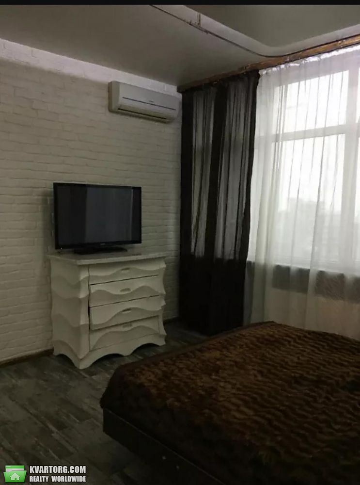 Rent out 2-room apartment. Киев,  Глубочицкая — photo 2