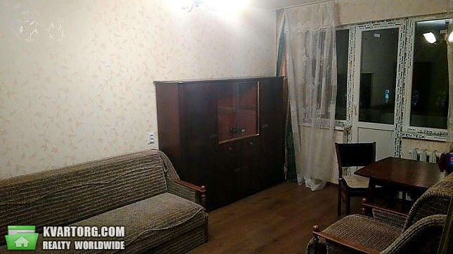 Rent out 1-room apartment. Киев,  Стражеско — photo 1