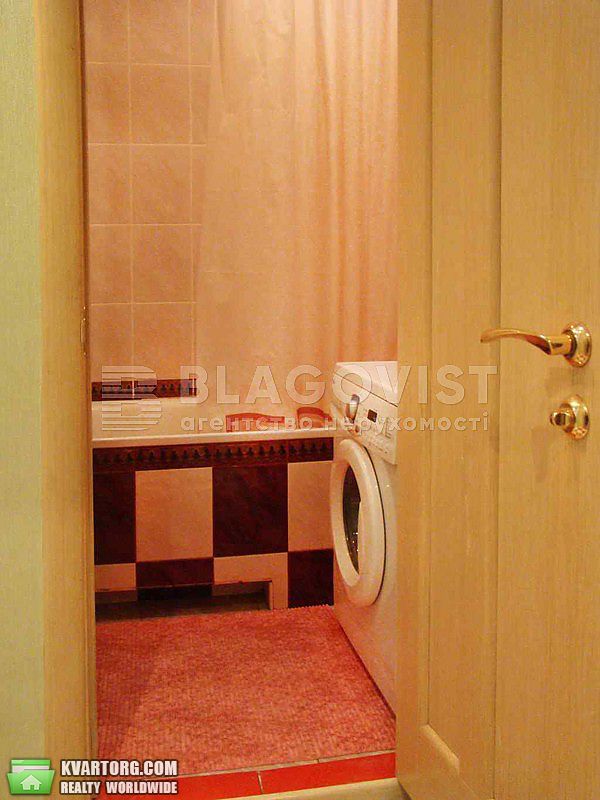 Rent out 2-room apartment. Киев,  Героев Днепра — photo 7