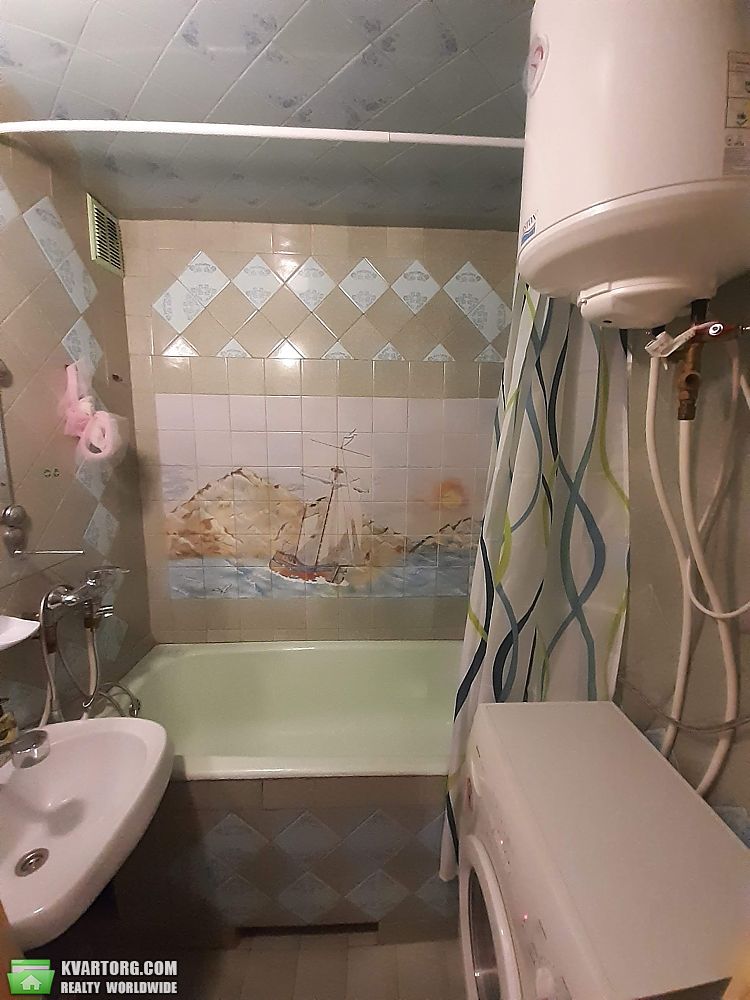 Rent out 2-room apartment. Киев,  Гетьмана вадима — photo 5