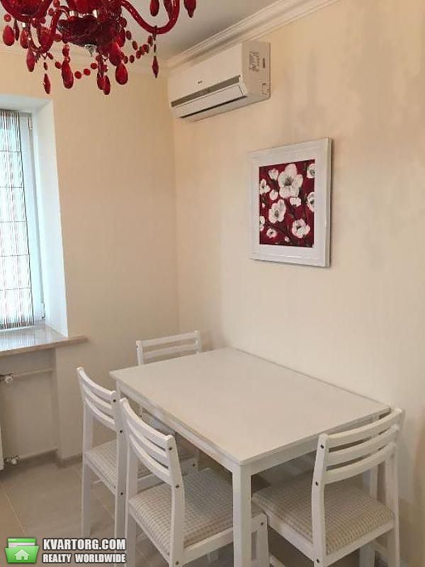 Rent out 3-room apartment. Киев,  Введенская — photo 6
