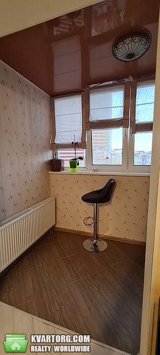 Sell 3-room apartment. Киев,  Ломоносова — photo 1