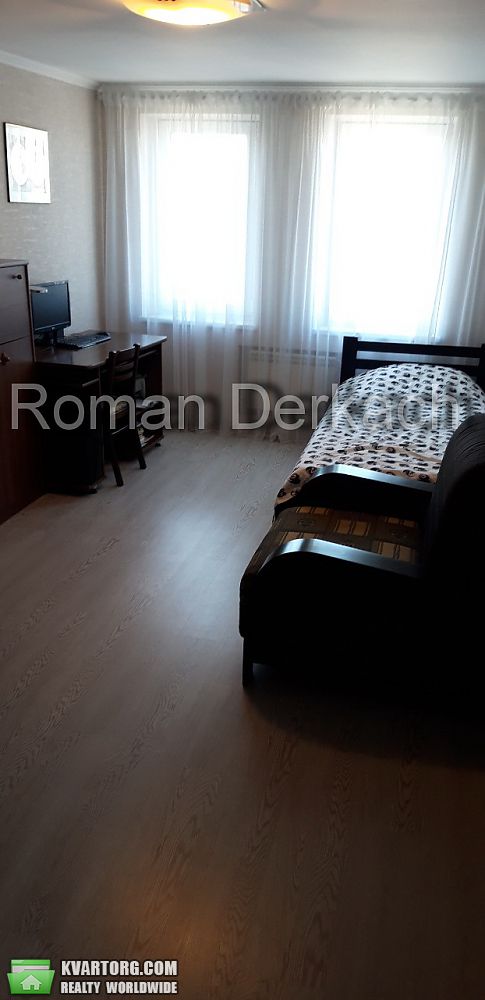 Rent out 4-room apartment. Киев,  Пимоненко — photo 9