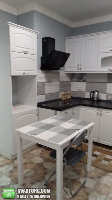 Rent out 2-room apartment. Киев,  Харьковское шоссе — photo 8