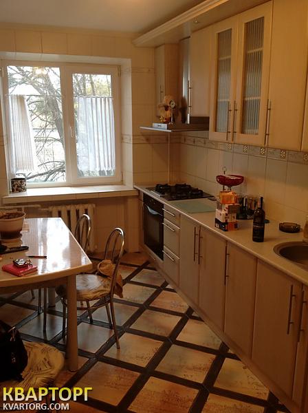 Sell 3-room apartment. Киев,  Труда бул — photo 1