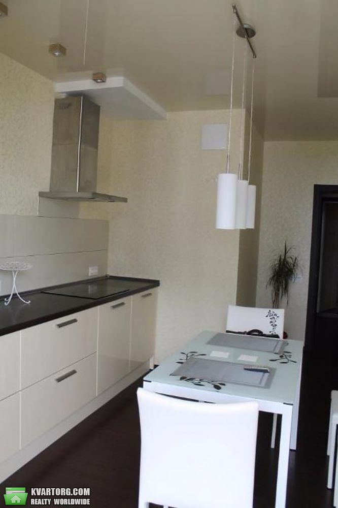 Rent out 1-room apartment. Киев,  Петрицкого — photo 2