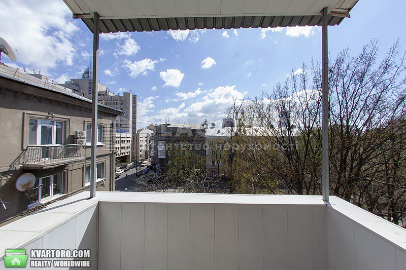 Sell 4-room apartment. Киев,  Институтская — photo 8
