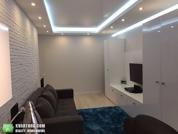 Sell 4-room apartment. Киев,  Драгоманова — photo 1