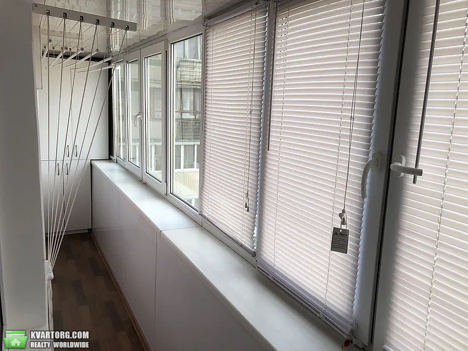 Sell 3-room apartment. Киев, Малогвардейская — photo 8