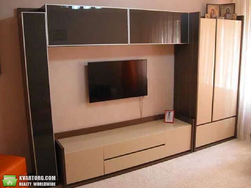 Sell 3-room apartment. Киев,  Гарматная — photo 1
