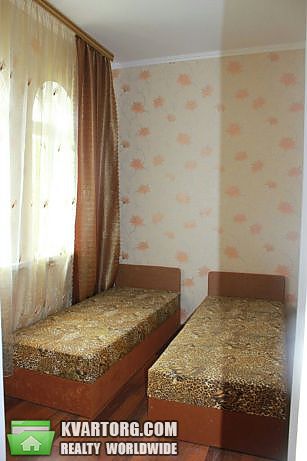 Rent out 2-room apartment. Киев,  Голосеевская — photo 1