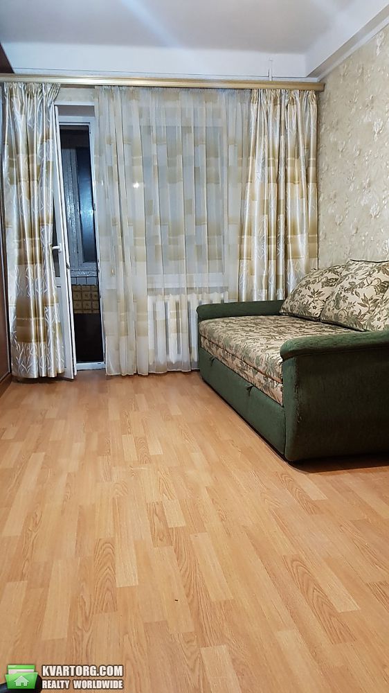 Rent out 2-room apartment. Киев,  Грекова — photo 3