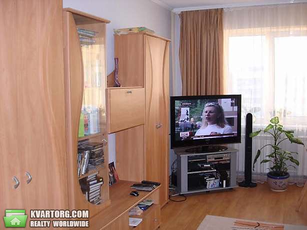 Rent out 3-room apartment. Киев,  Героев Днепра — photo 5