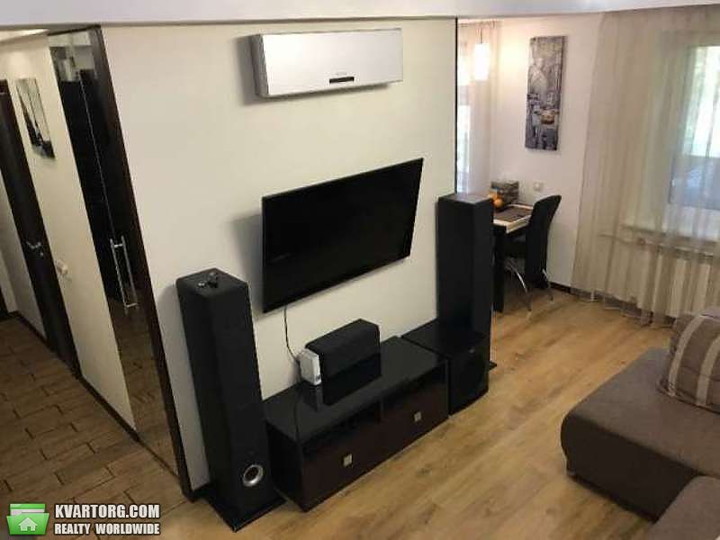 Sell 2-room apartment. Киев,  Семьи Сосниных — photo 1
