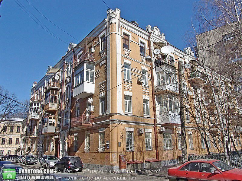 Sell 3-room apartment. Киев, Левандовская — photo 1