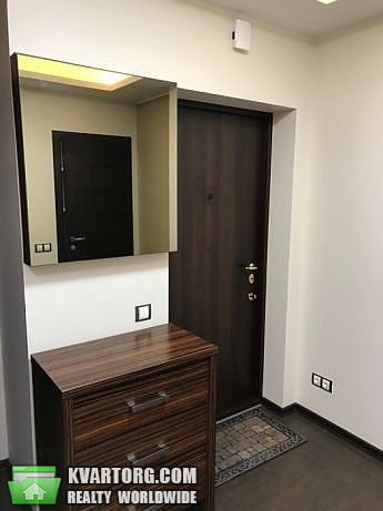 Rent out 1-room apartment. Киев,  Эрнста — photo 3