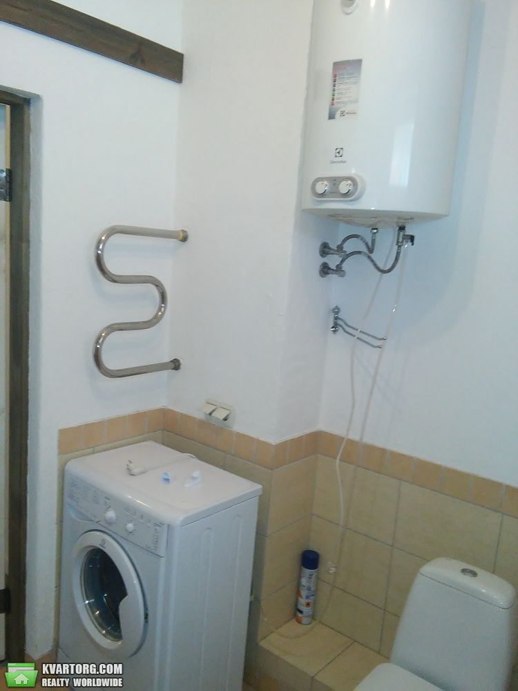 Rent out 2-room apartment. Киев,  Тычины пр — photo 9