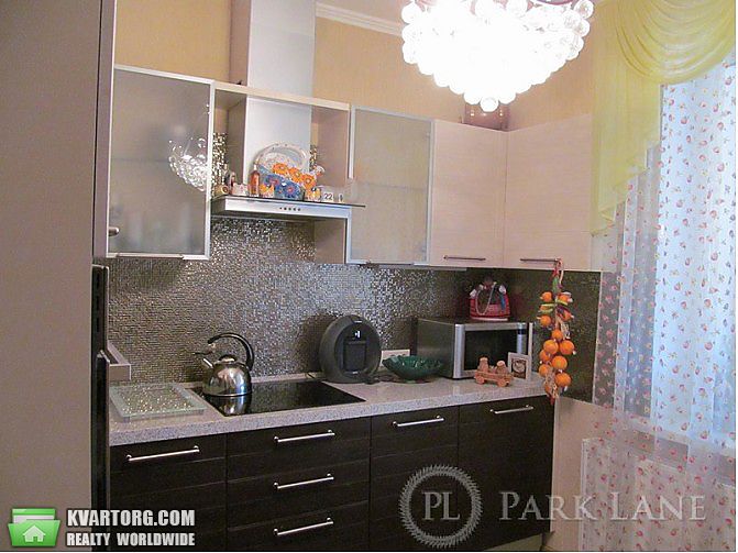 Sell 2-room apartment. Киев,  Салютная — photo 4