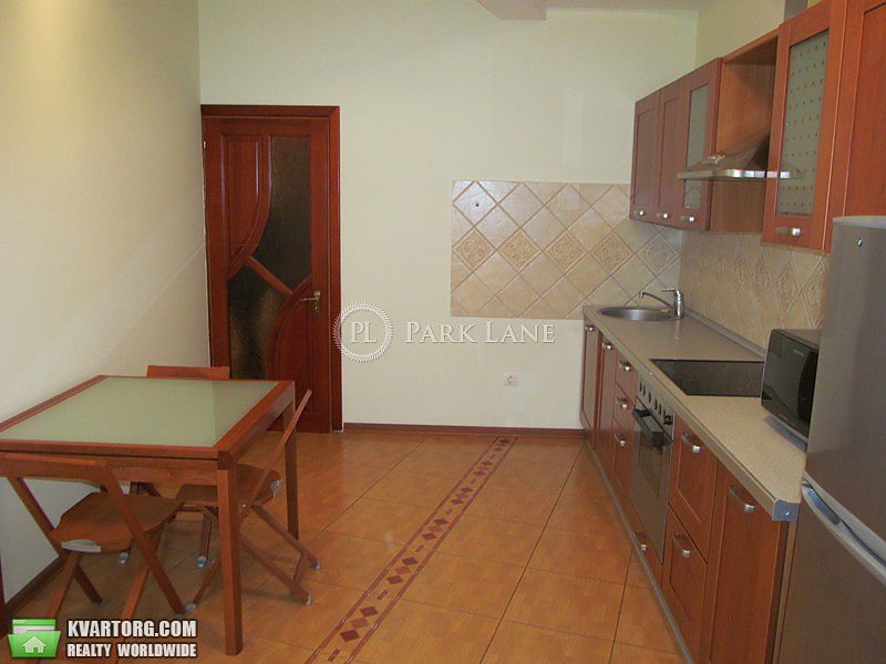 Rent out 2-room apartment. Киев,  Жилянская — photo 8