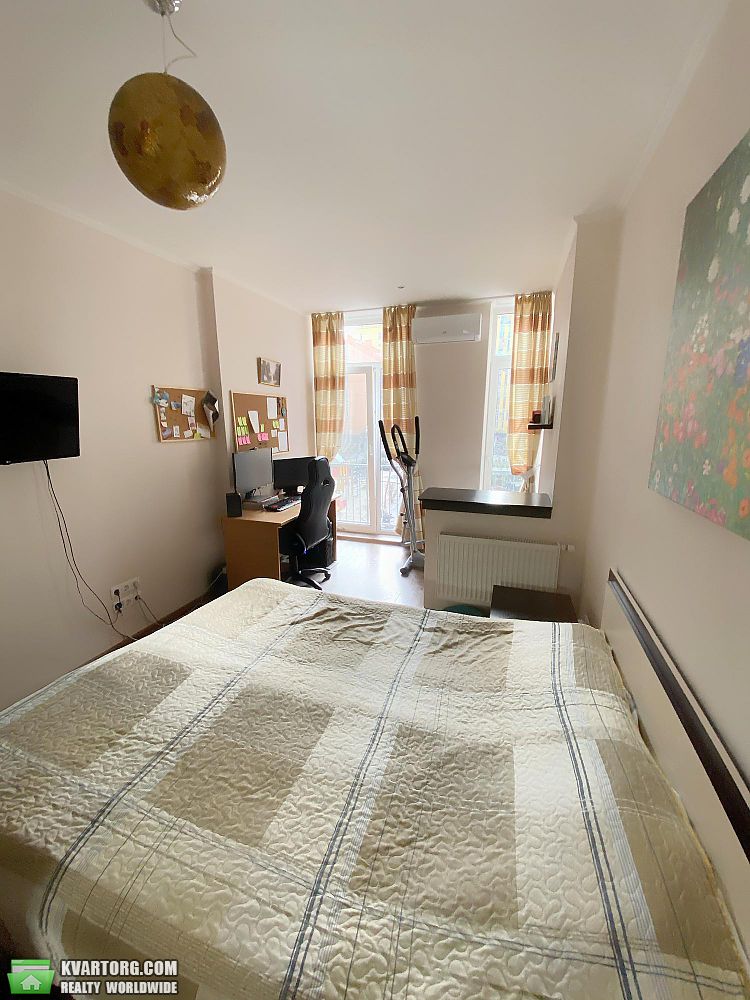 Sell 3-room apartment. Киев, Регенераторная — photo 2