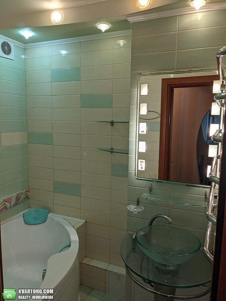 Sell 3-room apartment. Киев,  Приречная — photo 8