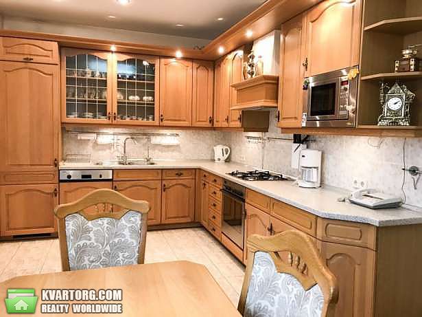Rent out 4-room apartment. Киев,  Богомольца — photo 8